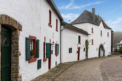 Wohnung in Reifferscheid mit Garten