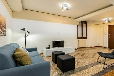 Wohnung in Bologna mit Parken