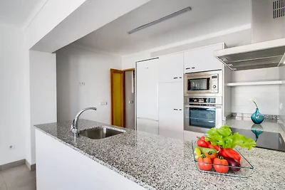 Appartamento fronte mare con balcone