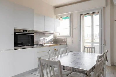 Wohnung in Bologna mit Balkon und Parken