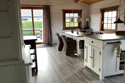 Holiday house in Ouddorp with 3 bedrooms