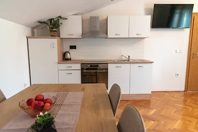 Kastel Gomilica Cozy and Stylish Apartments n...