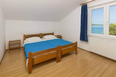 Einladendes Apartment am Meer in Dalmatien
