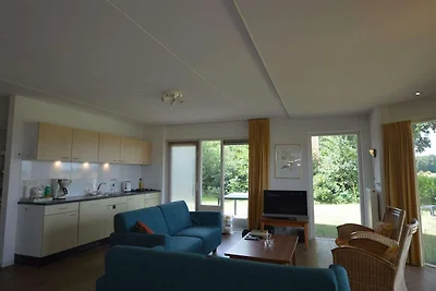Schönes Ferienhaus mit großem Garten,