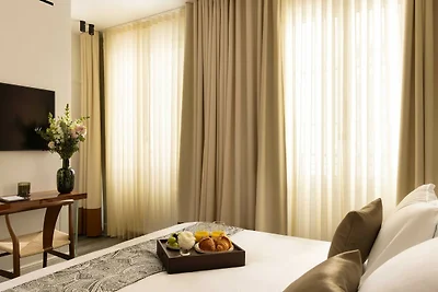 Palais Bourbon Hotel – Zimmer 15 – 2P –...