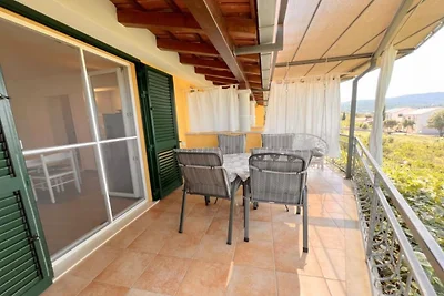 One bedroom apartment with sea view (4)