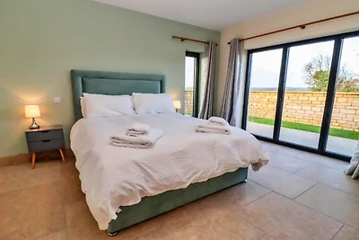 Scheune in Cotswolds mit Whirlpool & Aussicht