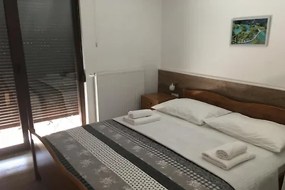 Guesthouse Family Bosnic -One bedroom apartme...