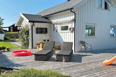 8 Personen Ferienhaus in Tau