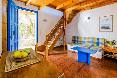 Einladendes Ferienhaus mit Balkon
