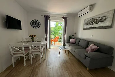 Apartment & Rooms Papa - Two Bedroom Apartmen...
