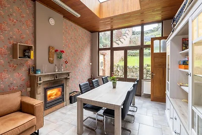 Schönes Ferienhaus in Dinant mit Garten