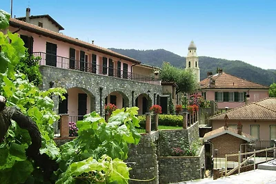 Appartamento a Castellaro con terrazzo