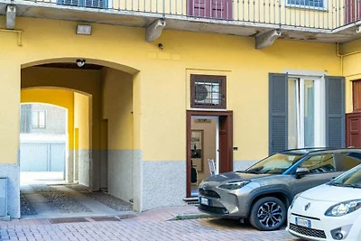 Modern Apartment in Via Carloni