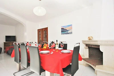 Holiday Home in Gale with Pool near Beaches