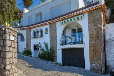 Wohnung mit Blick auf Capri in Meeresnähe