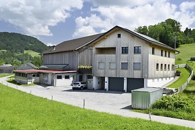 Apartament wakacyjny w Egg z basenem