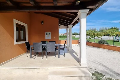 Villa in Žminj met zwembad