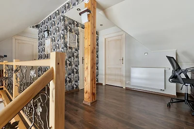 Große, komfortable Ferienvilla mit Garten