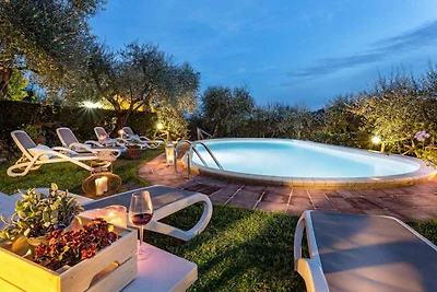 Villa a Lucca con Piscina vicino Costa...