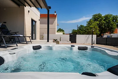 Moderne Familienvilla in Biograd