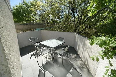Spaziosa casa vacanze con piscina