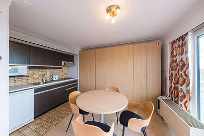 Studio op 5e verdieping aan zee