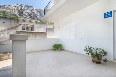 Three Bedroom Apartment with Terrace