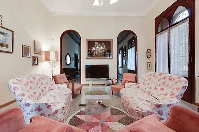Moderna casa vacanze a Romano con giardino