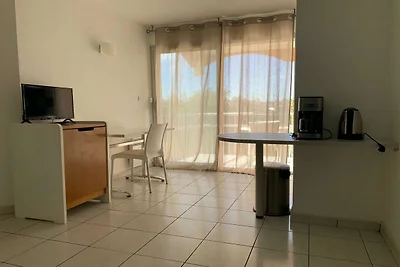 Coastal vacation apartment in Agde
