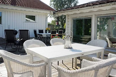 10 persone case ad ÅSA