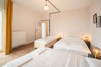 Sehr große 3-Zimmer-Wohnung mit 14 Bädern in ...