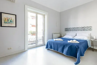 Casa Dante with Balcony
