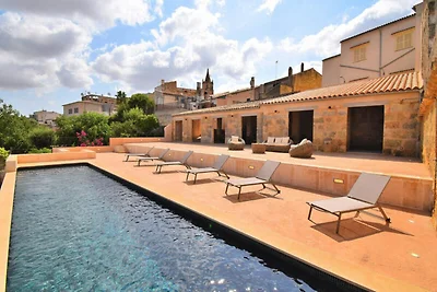 Haus in Llubá mit entspannendem Außenbereich