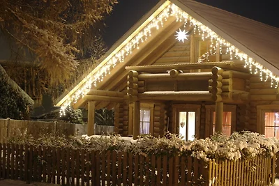 Chalet en bois à Harzgerode avec balcon.