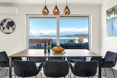 Apartment in der Nähe des felsigen Strandes...