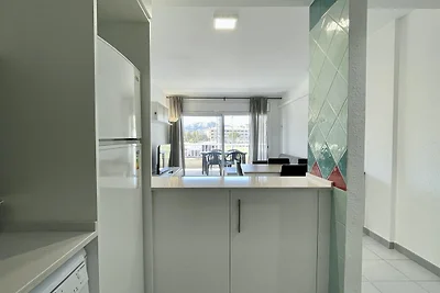 Apartment für 6 nahe am Sandstrand.