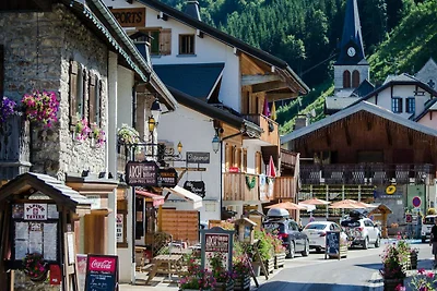 Chalet in Les Gets mit Jacuzzi & Skizugang