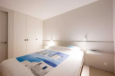 Zonnig appartement met zijdelings zeezicht