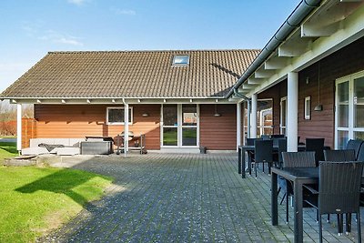 18 persoons vakantie huis in Idestrup