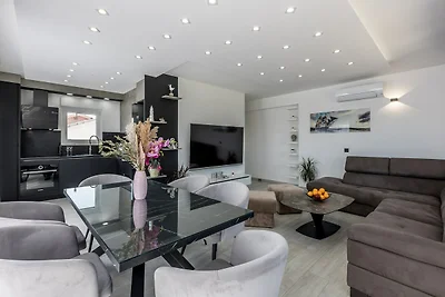 Scenic Kastel Luksic Apartments - Two Bedroom...