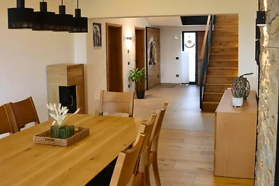 Eifel-Finca mit Whirlpool und Gartenlounge