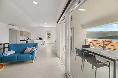 Bezauberndes Sommerapartment mit Meerblick