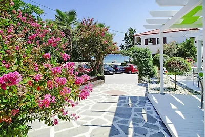 Wohnung in Fourka direkt am Meer