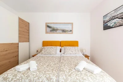 Charming Apartment Sant Elia - Two Bedroom...