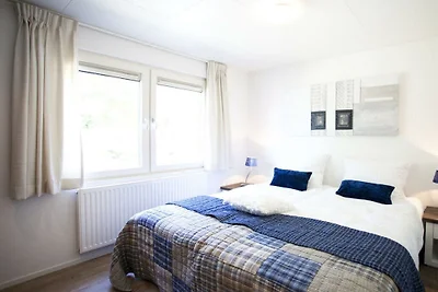 Ferienhaus in Velsen-zuid mit Terrasse