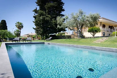 Villa in Siracusa mit Schwimmbecken
