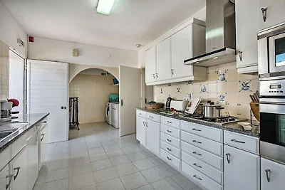 4BR Villa Near Vilamoura Old Course