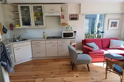 Holiday house in Warmenhuizen with 3 bedrooms