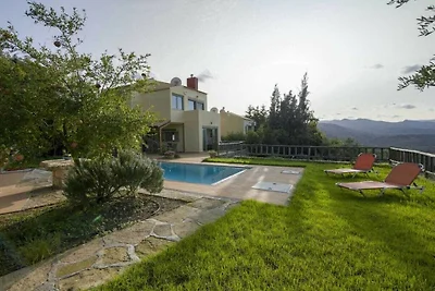 Villa in Malathiros with swimming pool